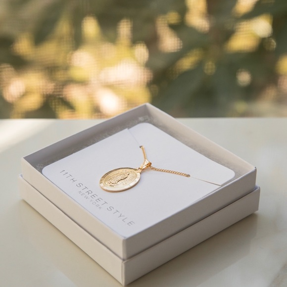 Virgin Mary Necklace | 18kt Gold Filled - Picture 2 of 8